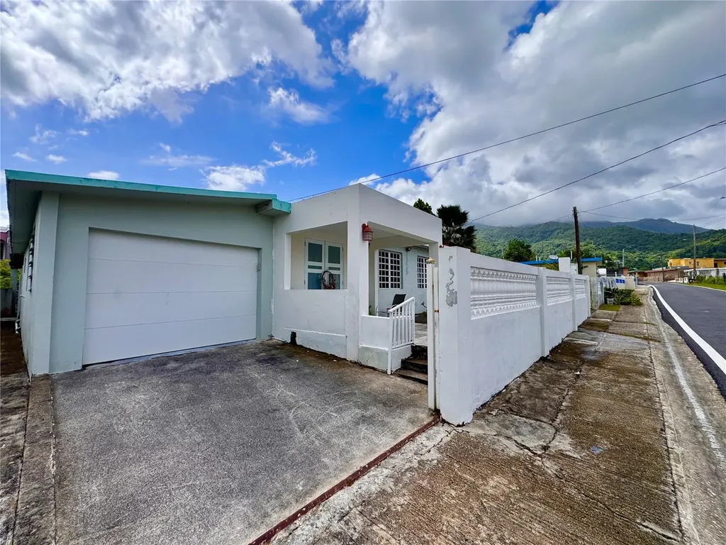 Naguabo PR 00718