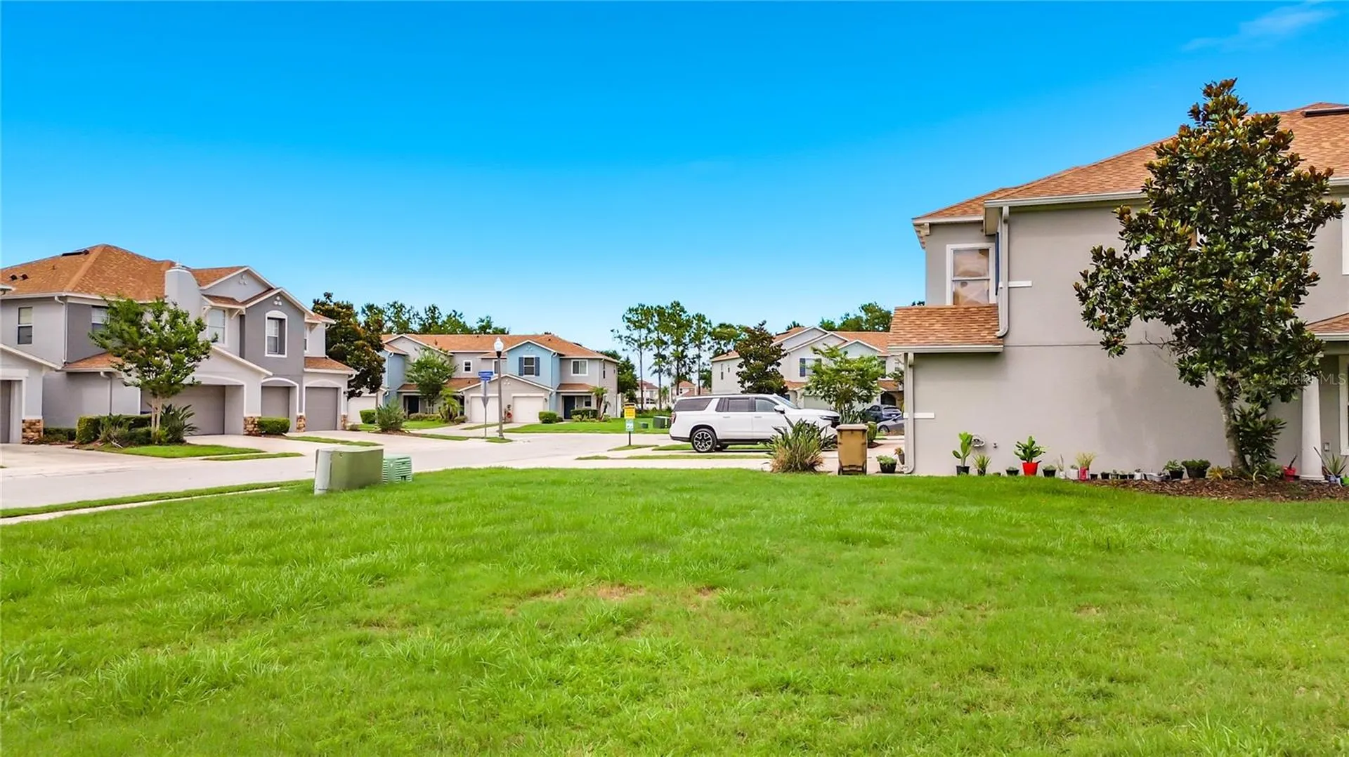 1009 Chalcedony Street Kissimmee FL 34744