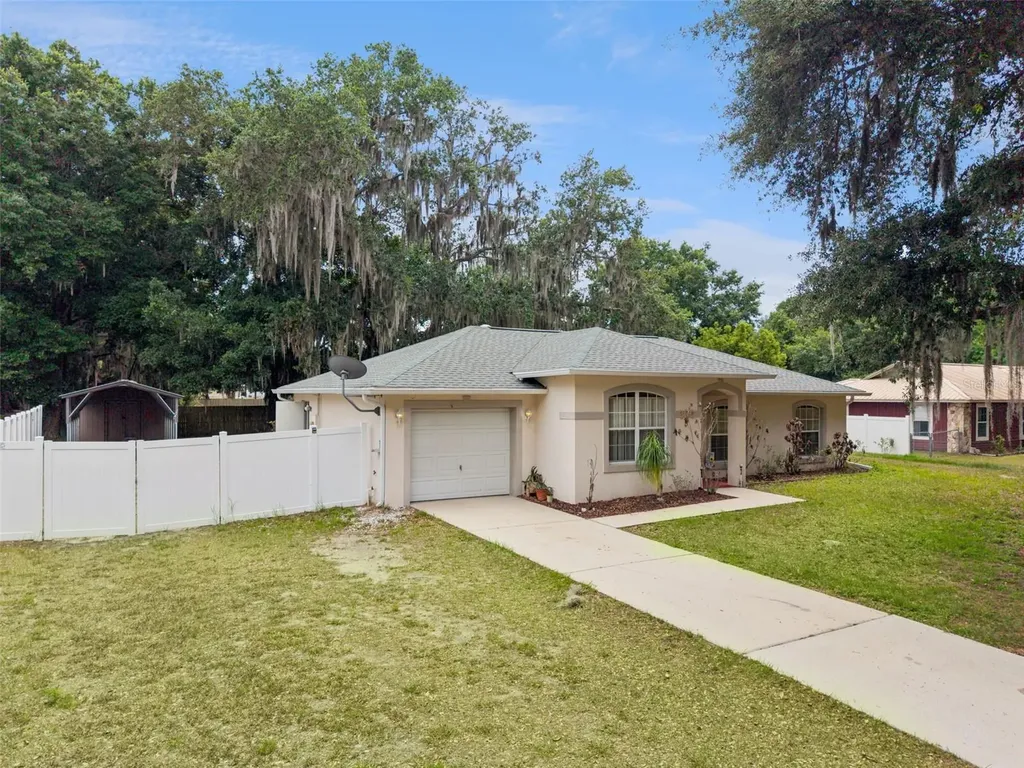 305 E 5th Street St Cloud FL 34769