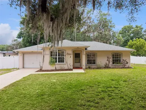 305 E 5th Street St Cloud FL 34769