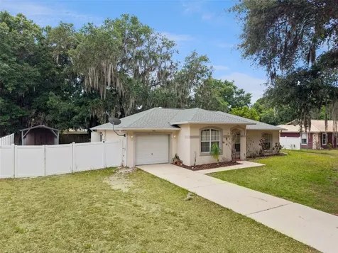 305 E 5th Street St Cloud FL 34769