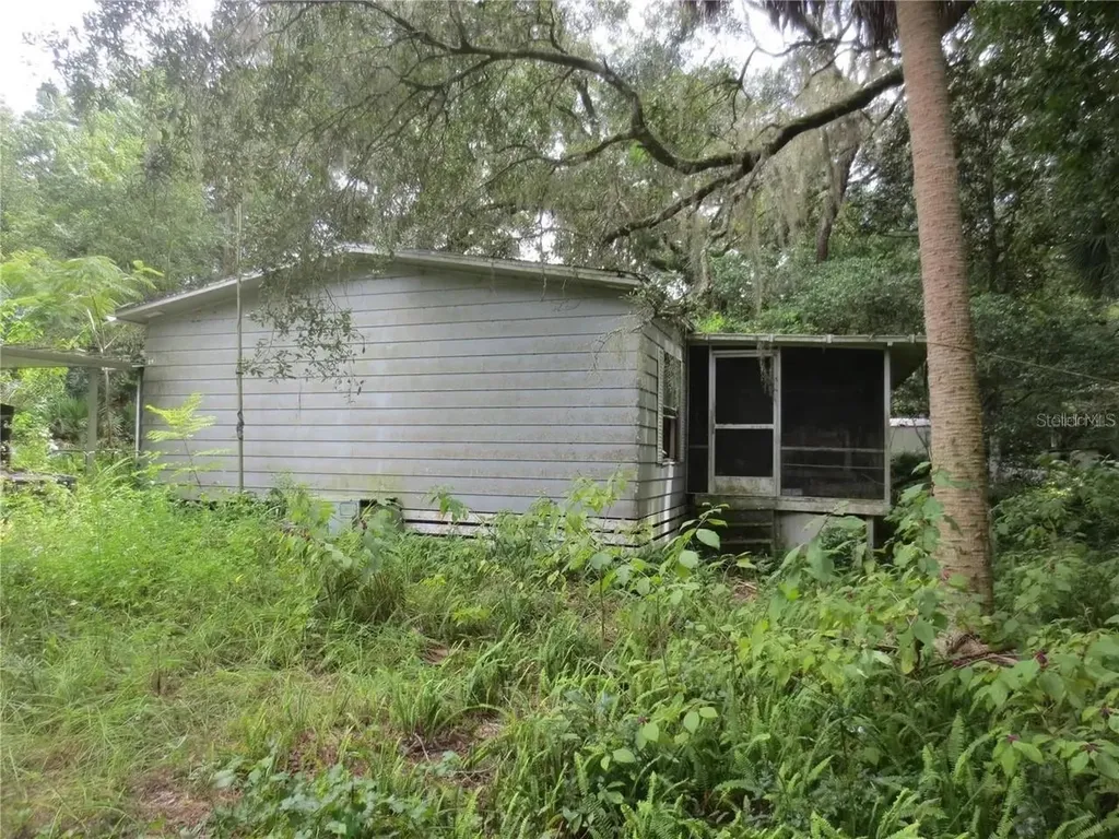 16865 SE 3rd Place Silver Springs FL 34488