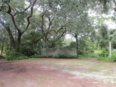 16865 SE 3rd Place Silver Springs FL 34488