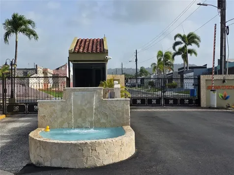 Federico 30 Estancias Degetau Caguas PR 00725