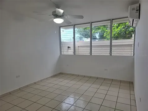 Federico 30 Estancias Degetau Caguas PR 00725