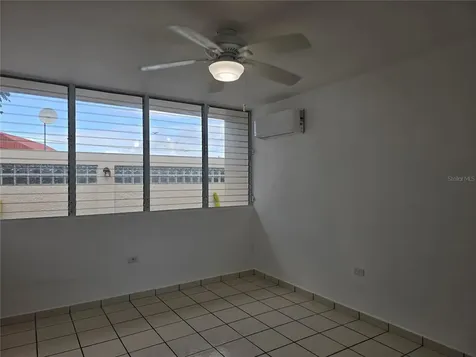 Federico 30 Estancias Degetau Caguas PR 00725