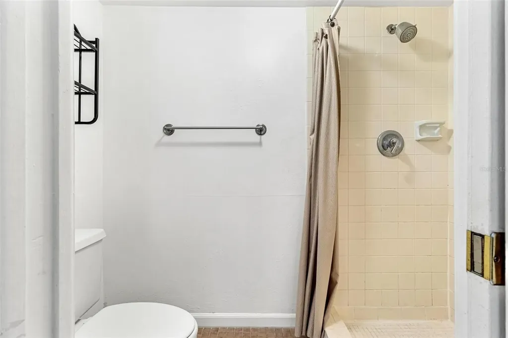 108 Woodlands Court Oldsmar FL 34677