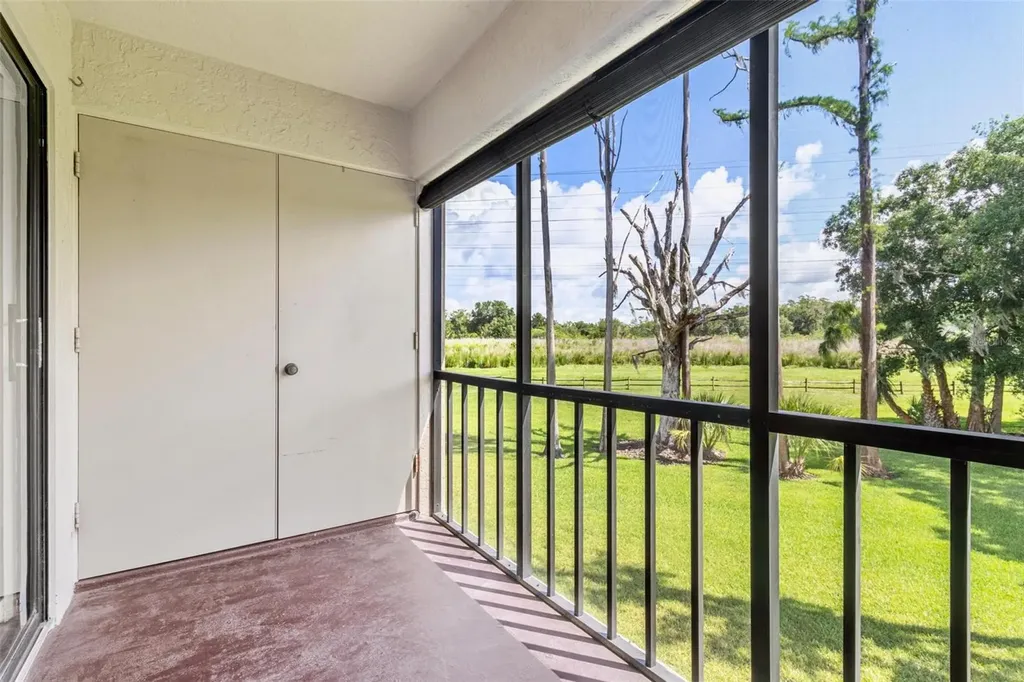 108 Woodlands Court Oldsmar FL 34677