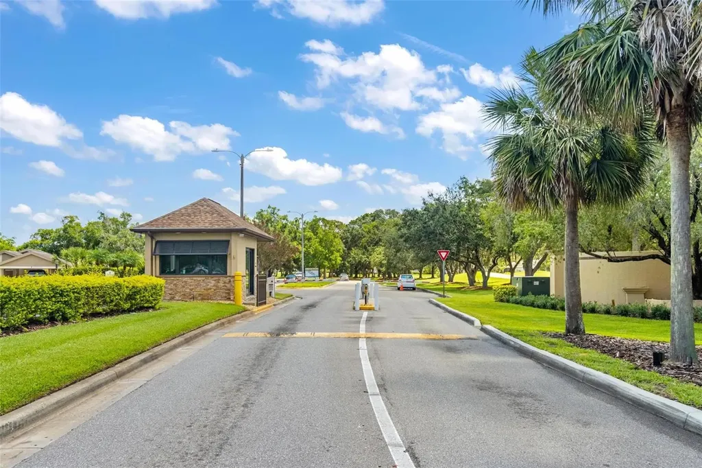 108 Woodlands Court Oldsmar FL 34677