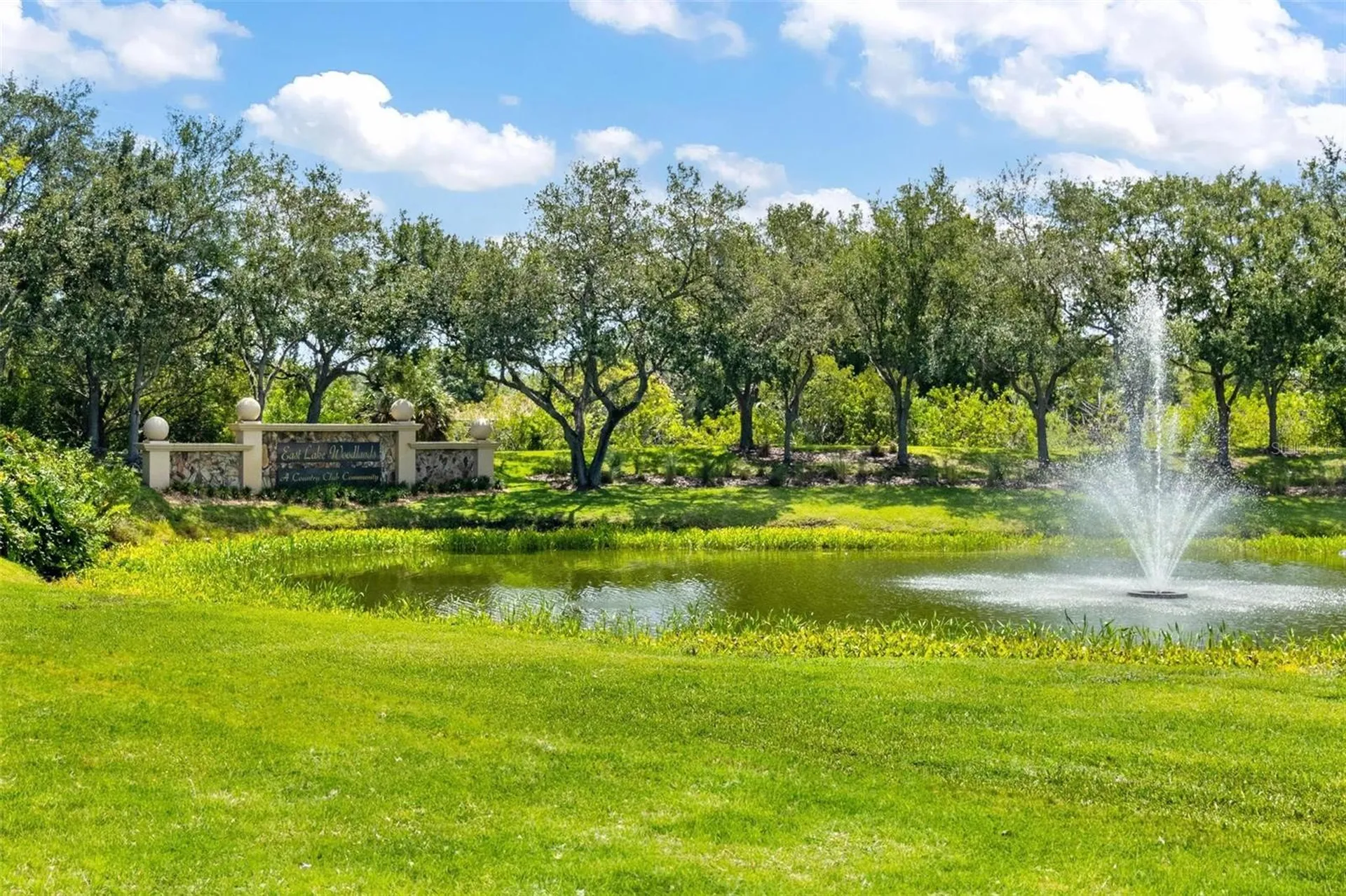 108 Woodlands Court Oldsmar FL 34677