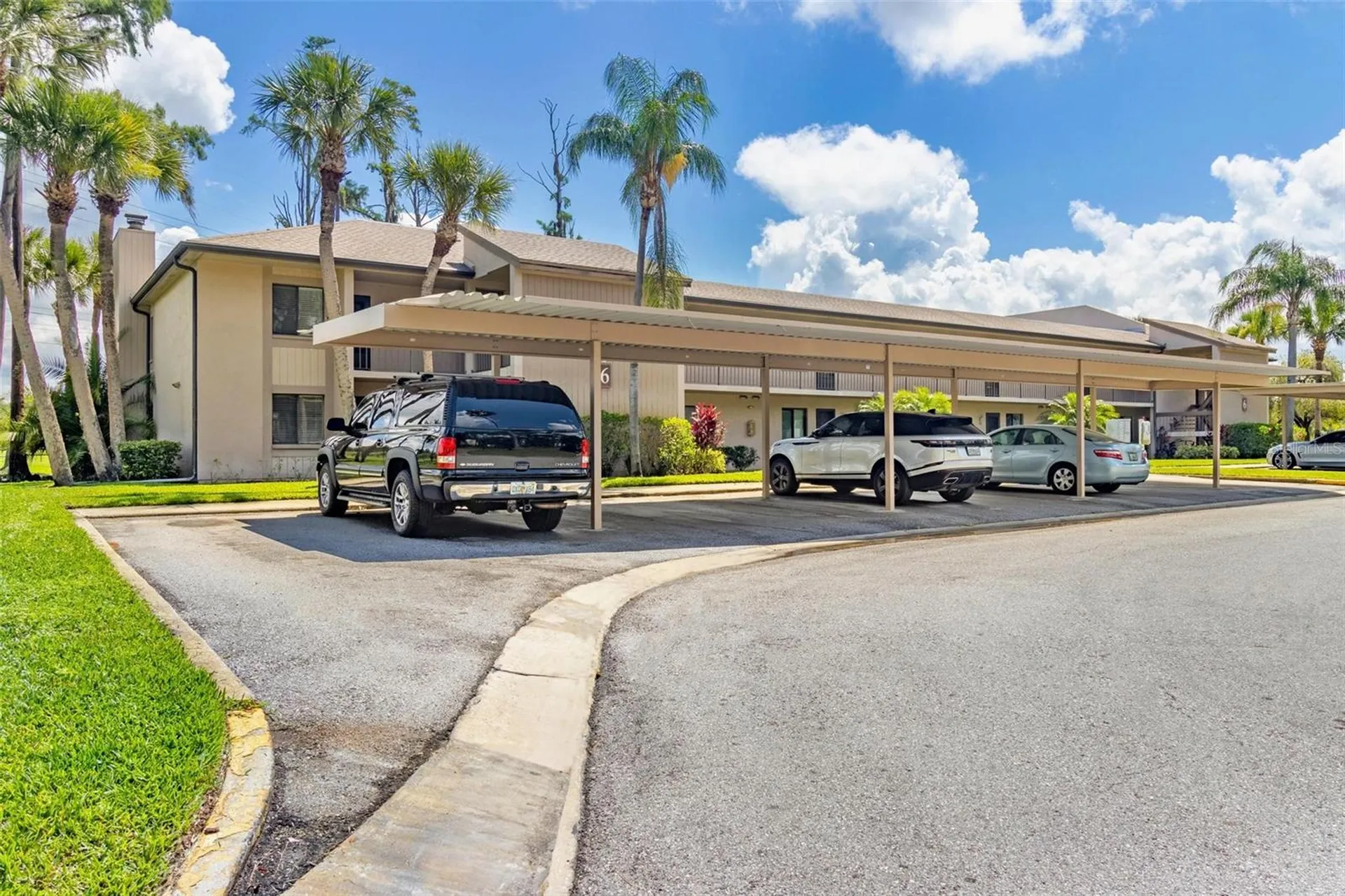 108 Woodlands Court Oldsmar FL 34677