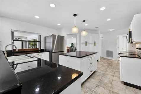1472 73rd Circle NE St Petersburg FL 33702