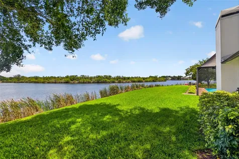1472 73rd Circle NE St Petersburg FL 33702