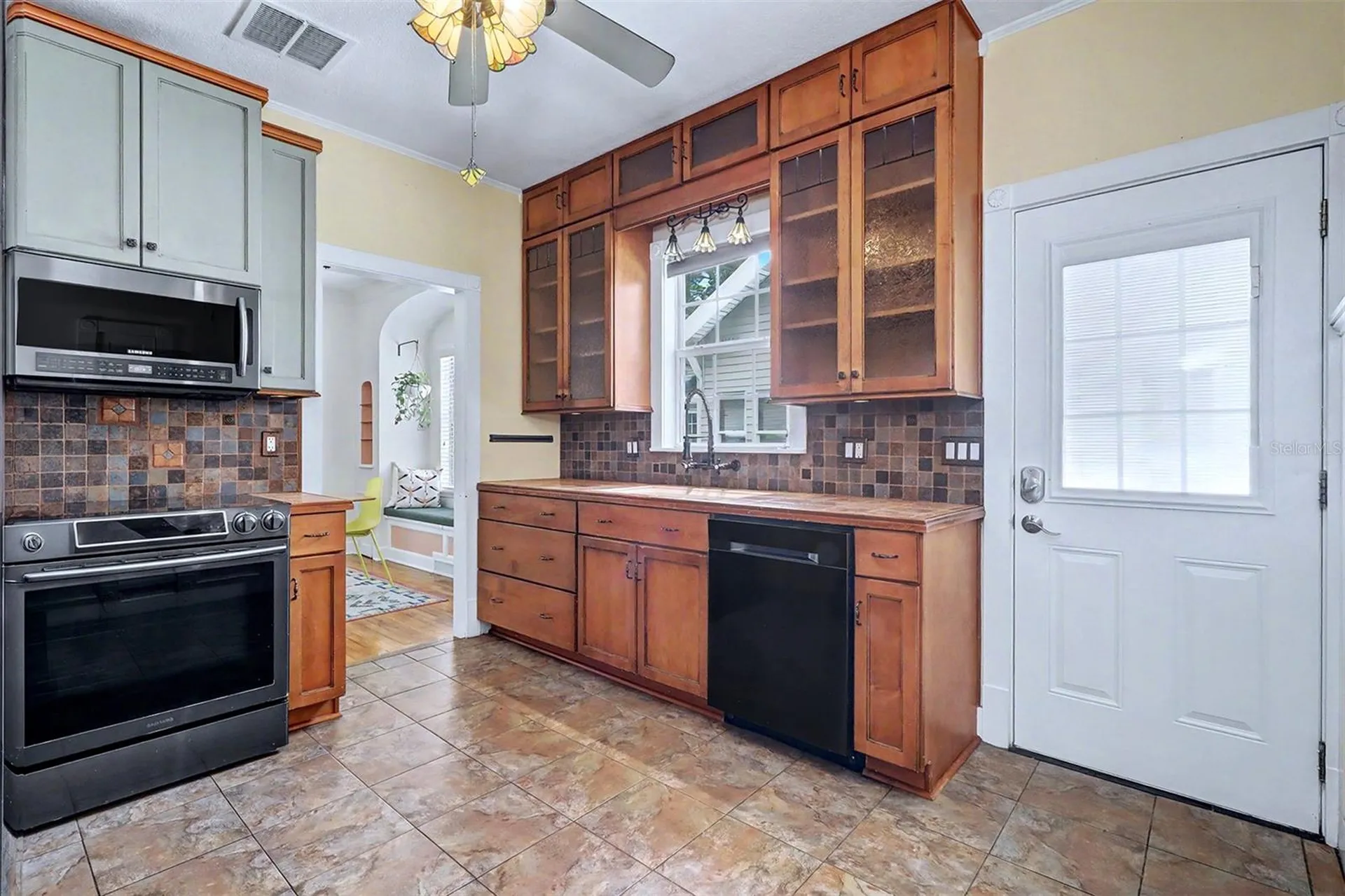 1127 22nd Avenue N St Petersburg FL 33704