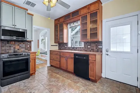 1127 22nd Avenue N St Petersburg FL 33704