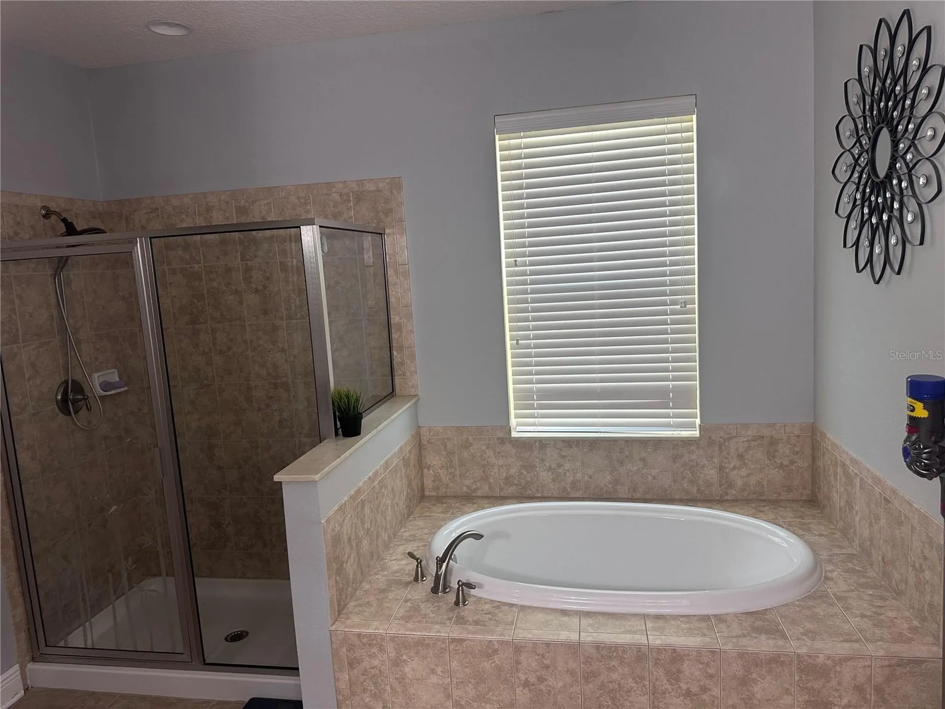 6928 Duffy Lane Tampa FL 33616