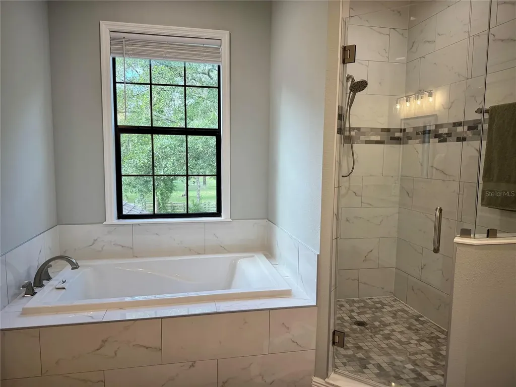 2730 Robertson Lutz FL 33559