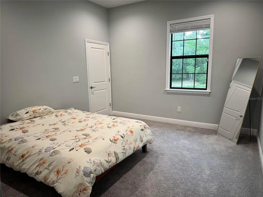 2730 Robertson Lutz FL 33559