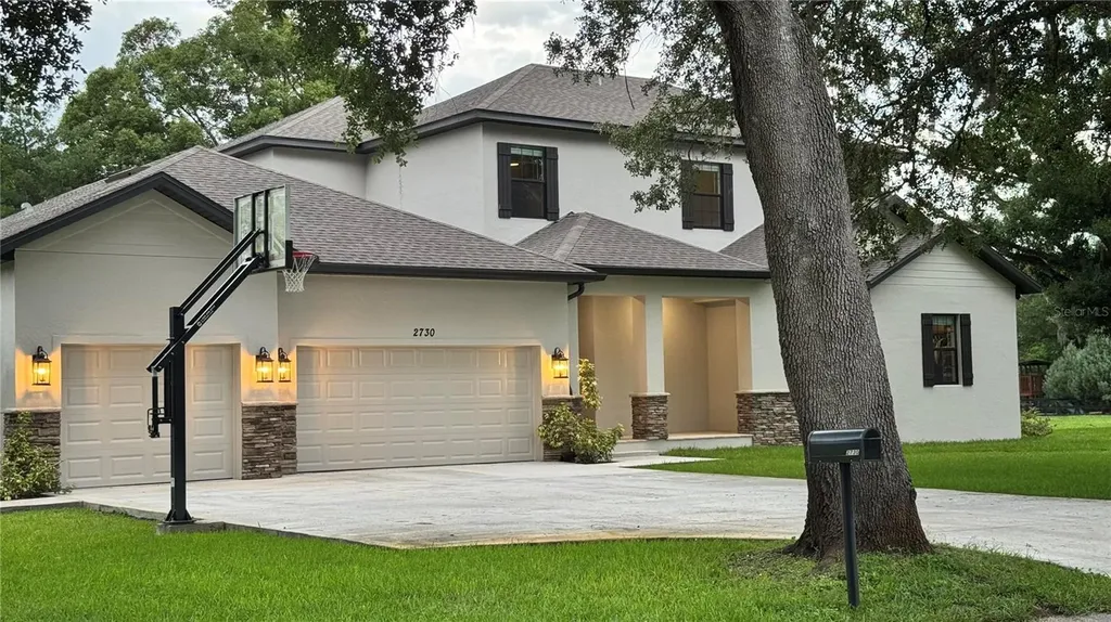 2730 Robertson Lutz FL 33559