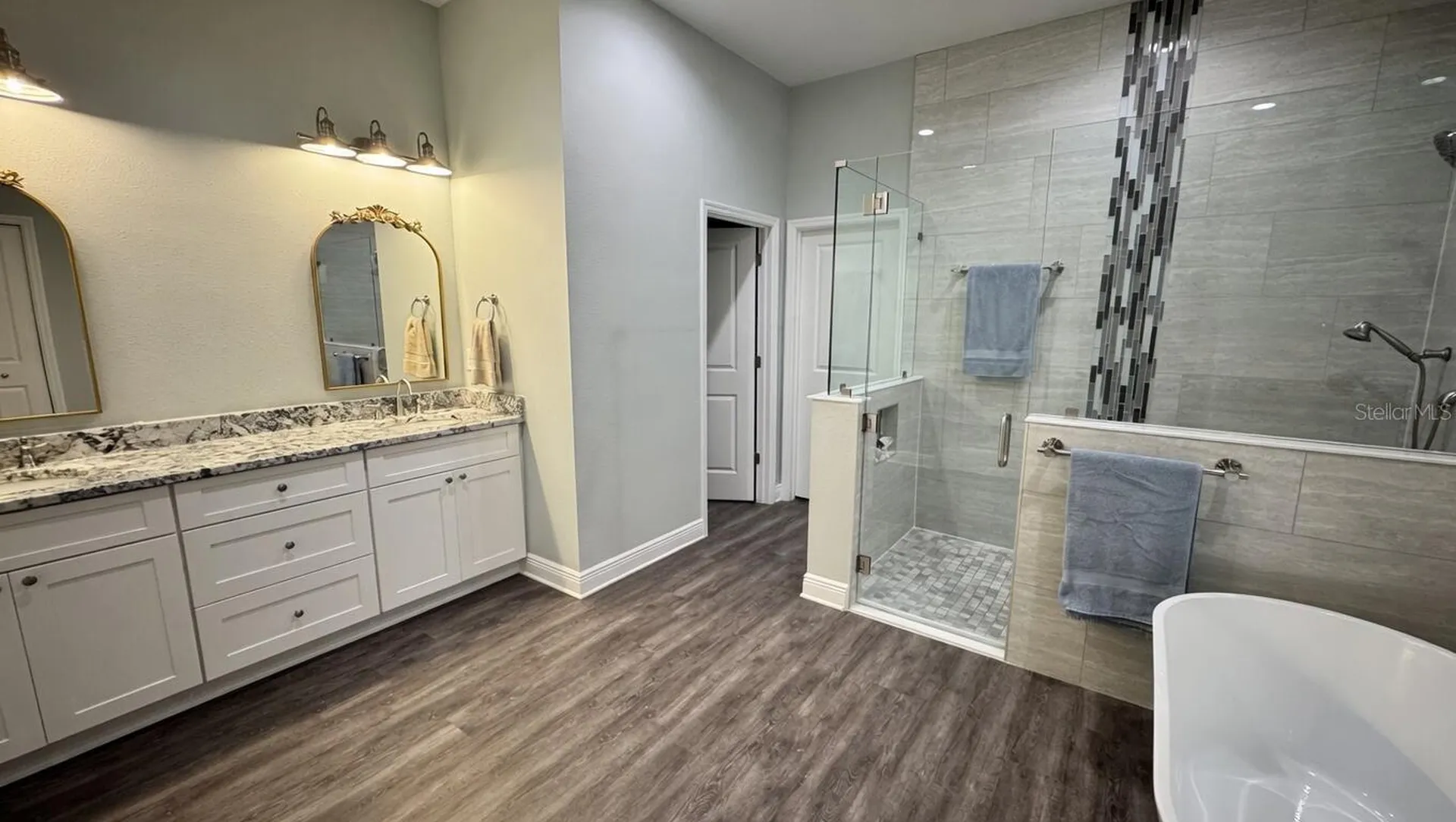 2730 Robertson Lutz FL 33559