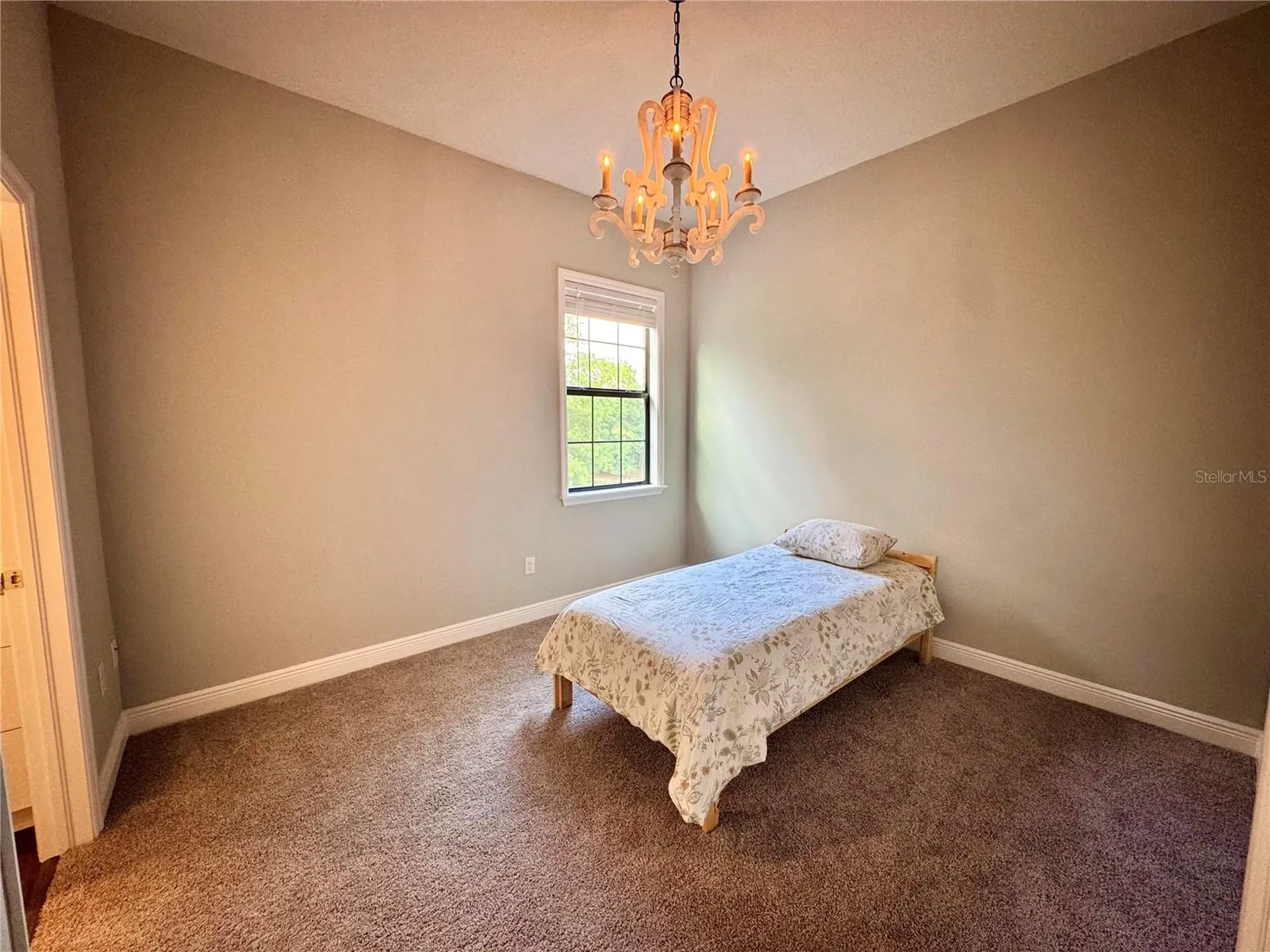 2730 Robertson Lutz FL 33559