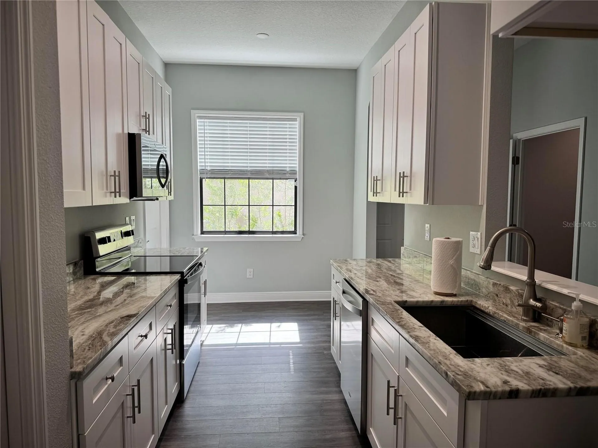 2730 Robertson Lutz FL 33559