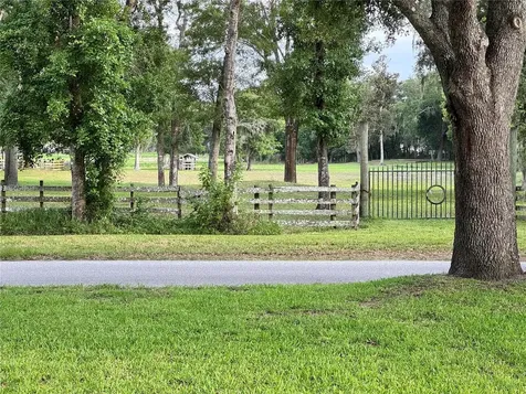 2730 Robertson Lutz FL 33559