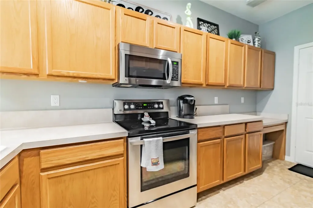 8116 Stone Path Way Tampa FL 33647