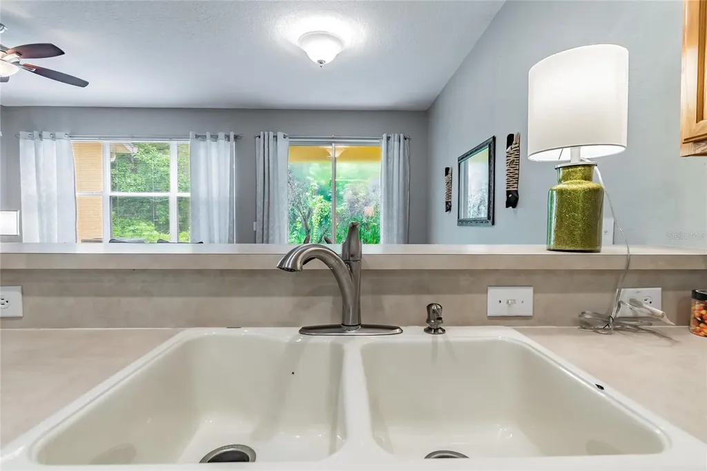 8116 Stone Path Way Tampa FL 33647