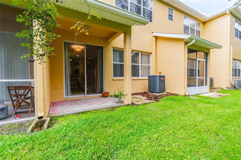 8116 Stone Path Way Tampa FL 33647