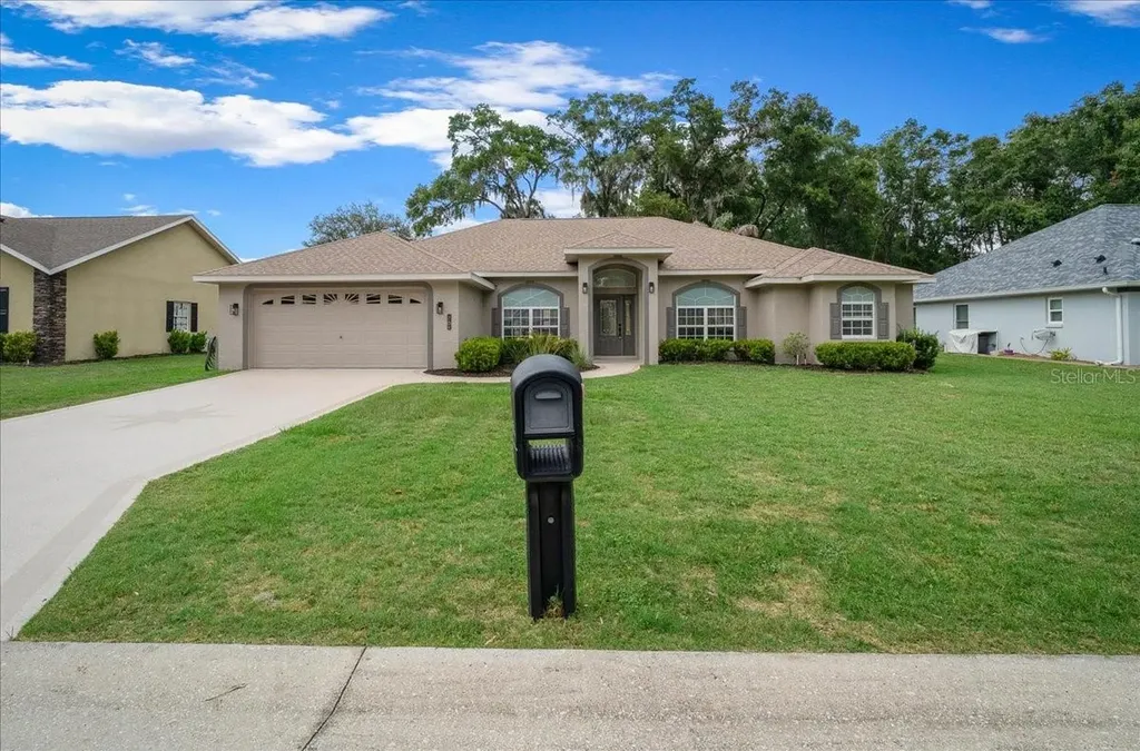 5413 SE 107th Street Belleview FL 34420
