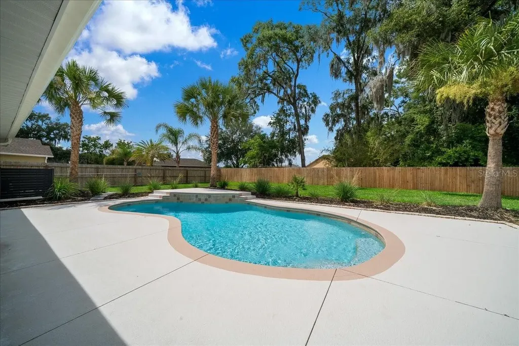 5413 SE 107th Street Belleview FL 34420
