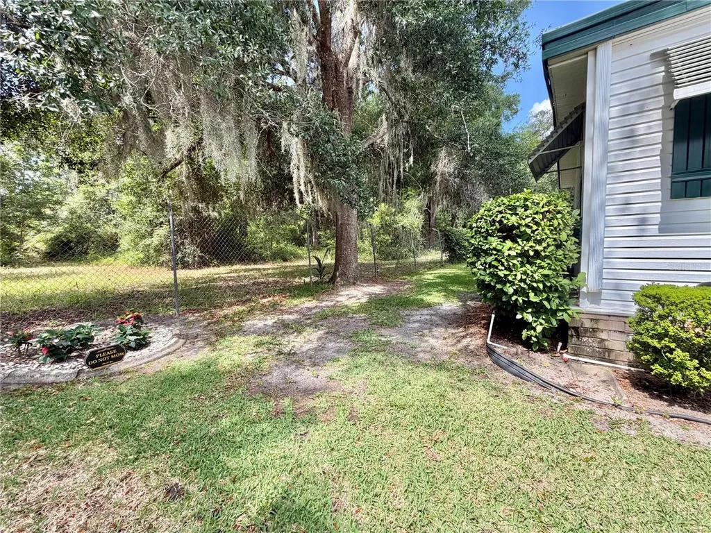 132 Tamarisk Way Leesburg FL 34748