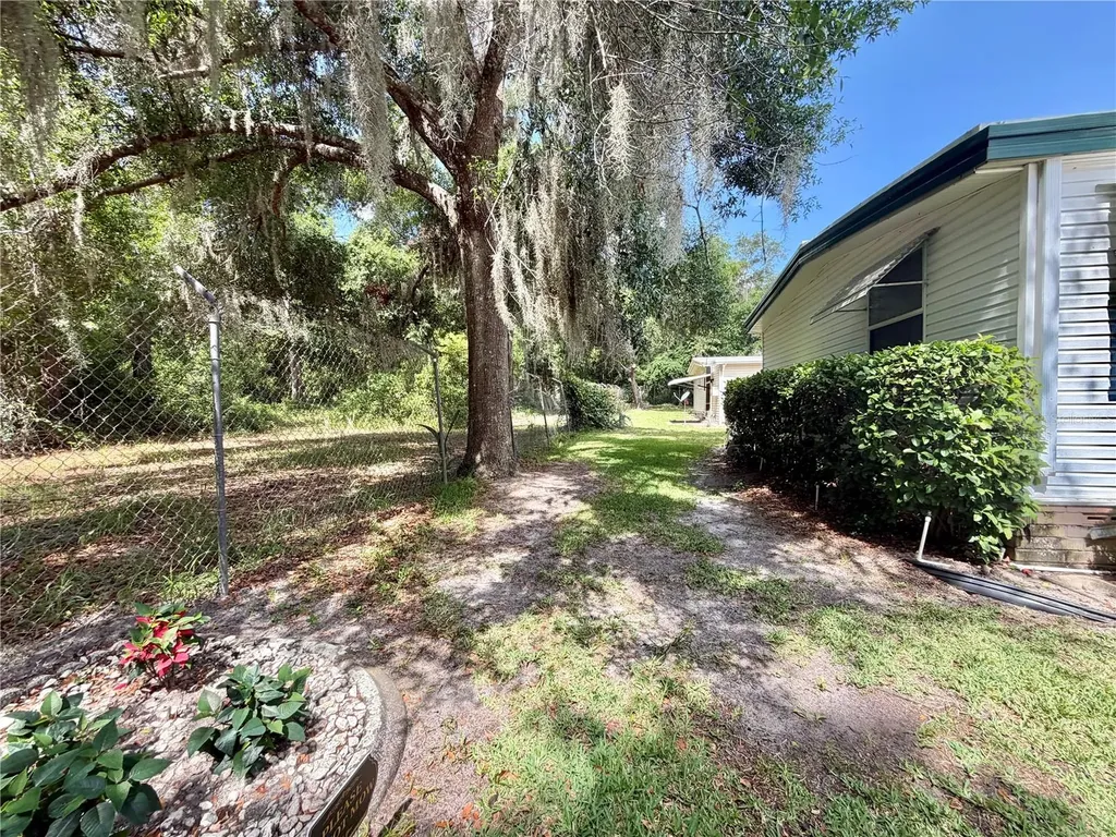 132 Tamarisk Way Leesburg FL 34748