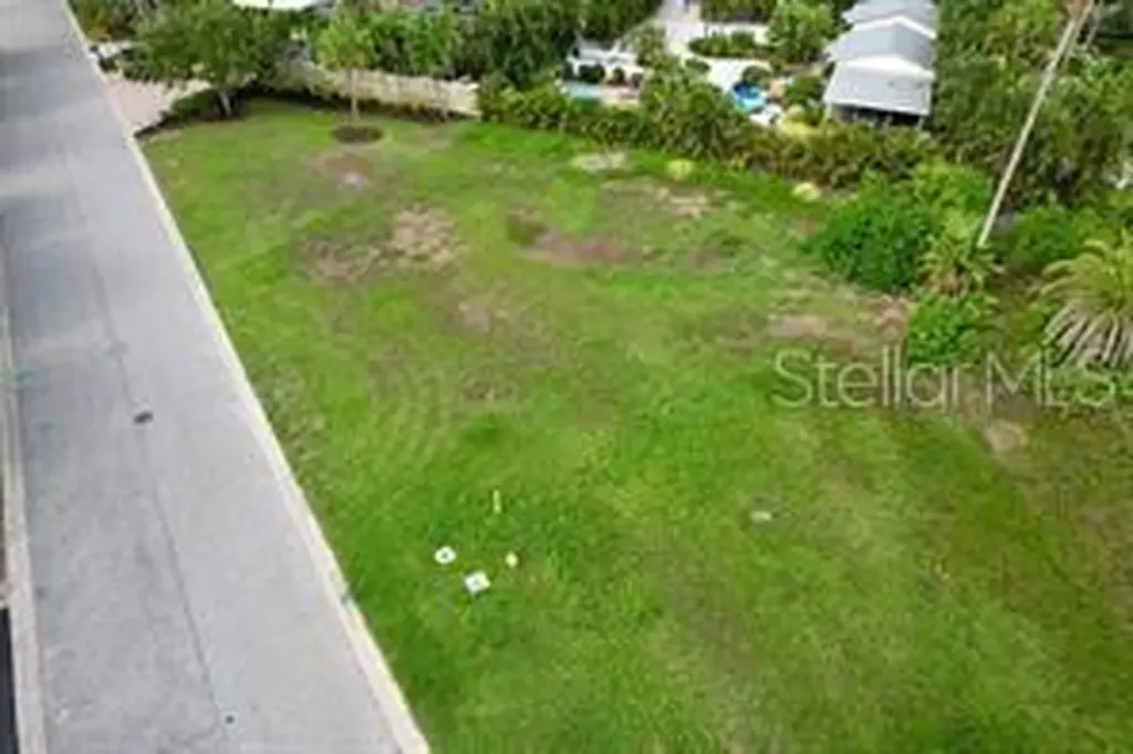 521 Neptune Avenue Longboat Key FL 34228