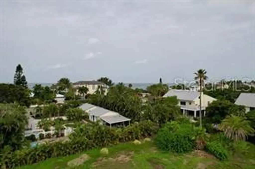 521 Neptune Avenue Longboat Key FL 34228