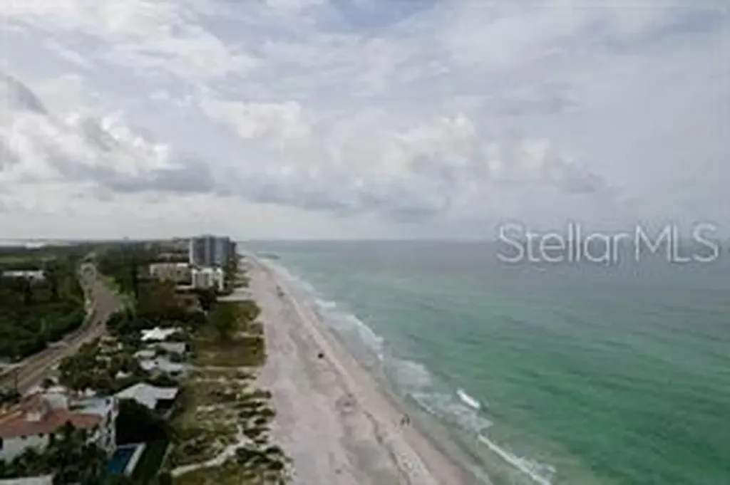 521 Neptune Avenue Longboat Key FL 34228