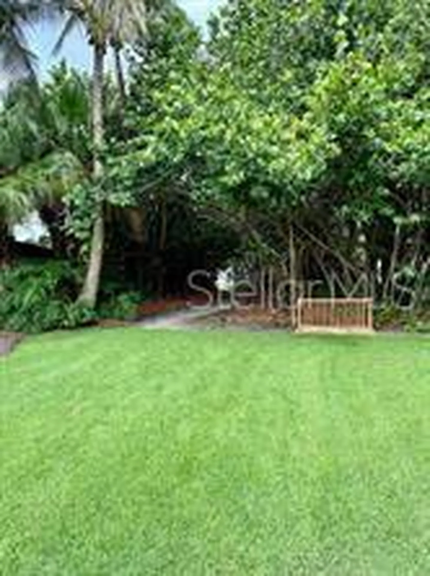 521 Neptune Avenue Longboat Key FL 34228