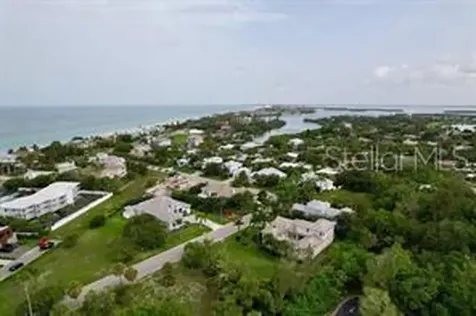 521 Neptune Avenue Longboat Key FL 34228