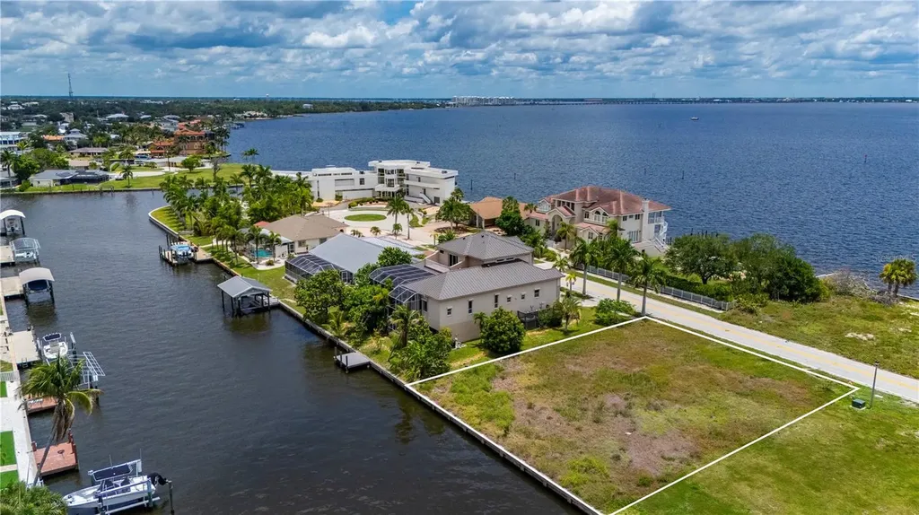 238 George Road SE Port Charlotte FL 33952
