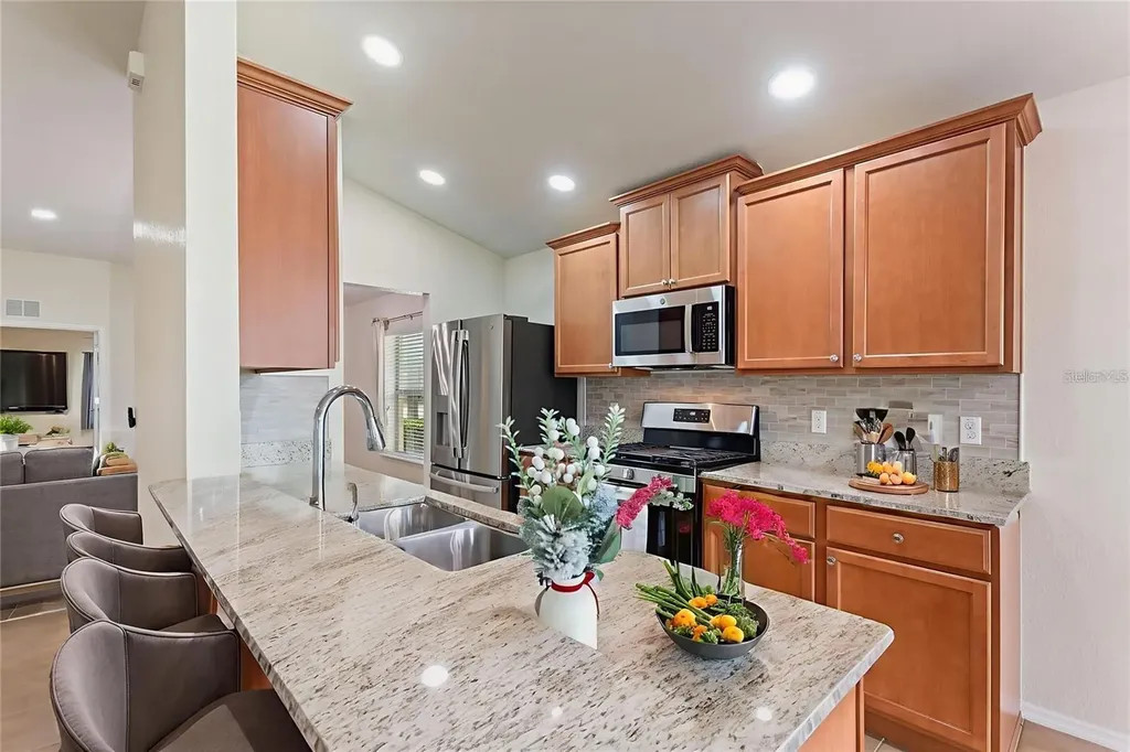 418 Del Sol Avenue Davenport FL 33837