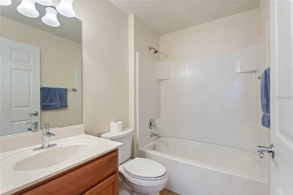 418 Del Sol Avenue Davenport FL 33837