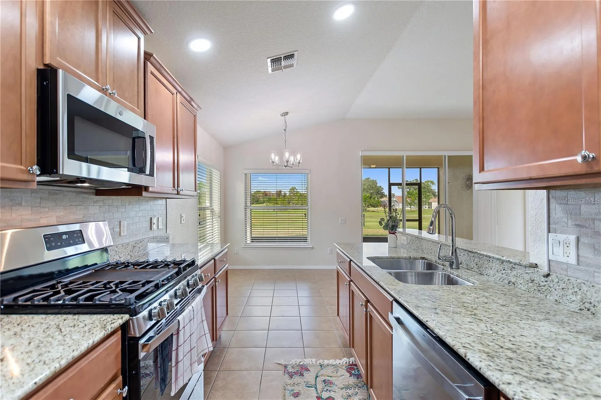418 Del Sol Avenue Davenport FL 33837