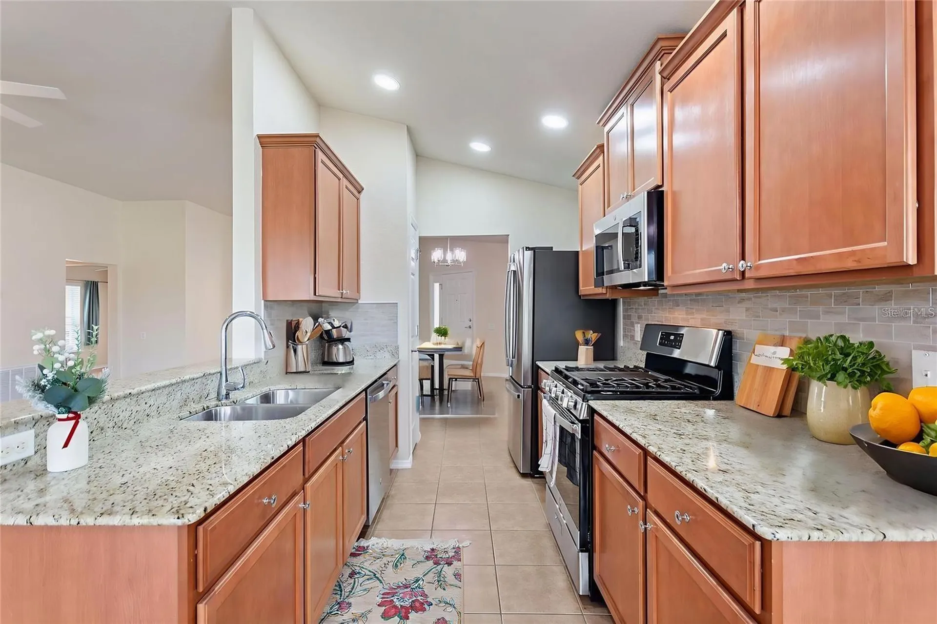 418 Del Sol Avenue Davenport FL 33837