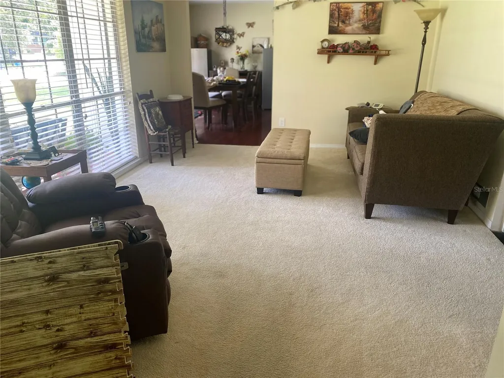 305 White Oak Drive Altamonte Springs FL 32701