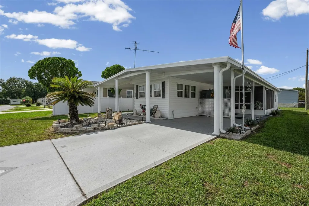 37250 Beverly Avenue Zephyrhills FL 33542