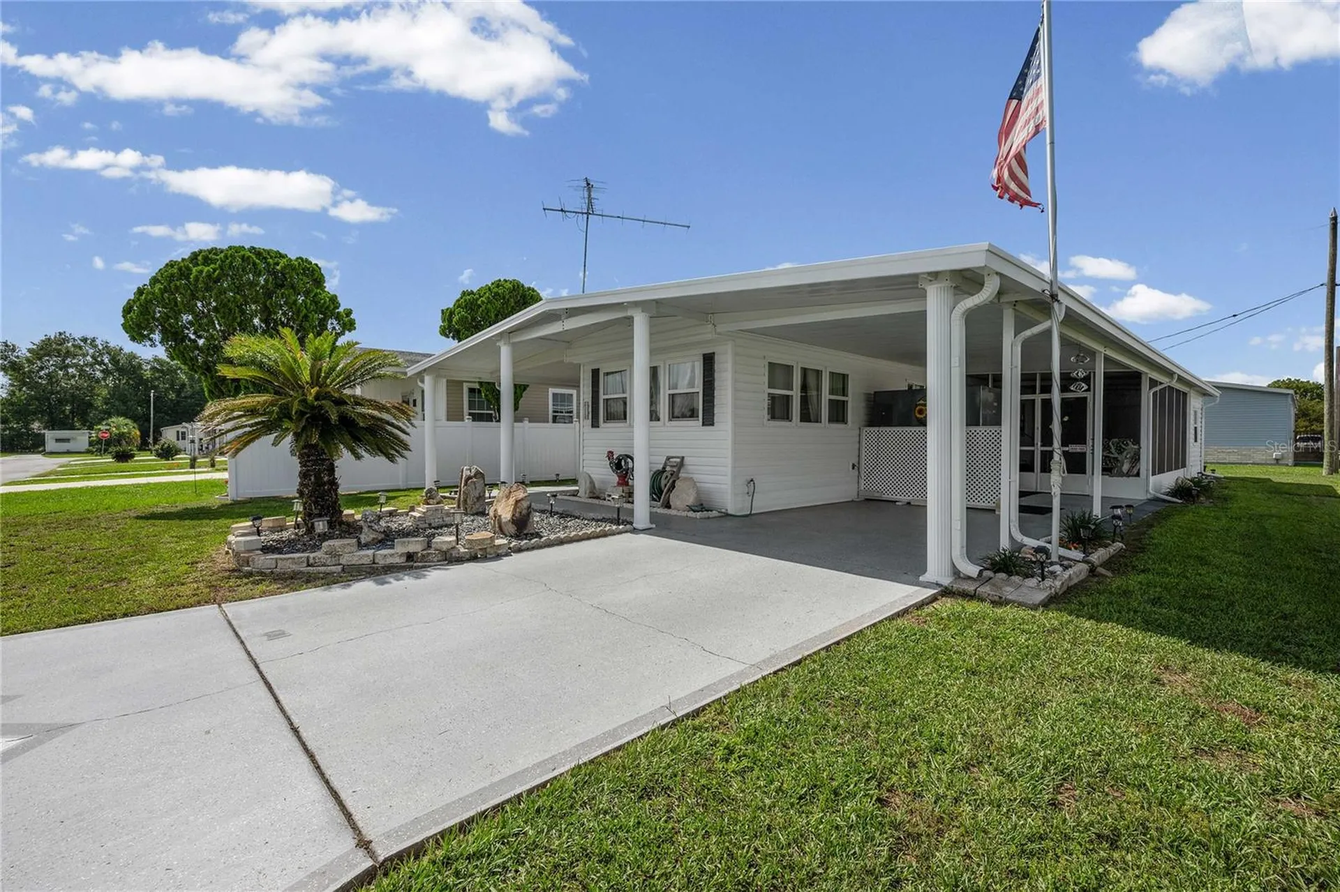 37250 Beverly Avenue Zephyrhills FL 33542