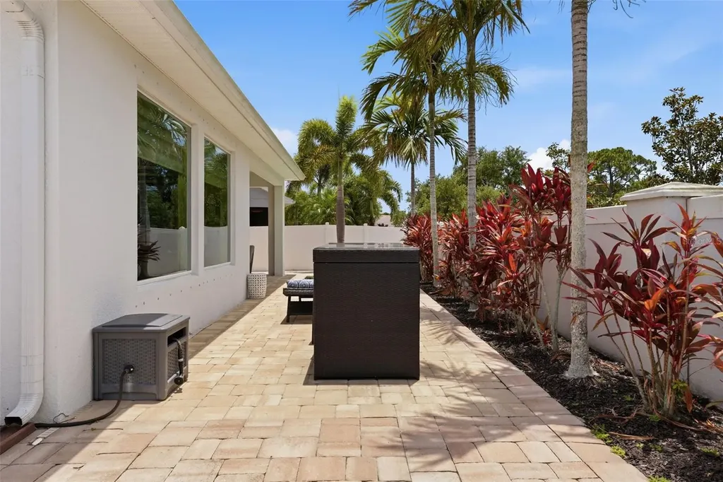 5518 Spanish Moss Cove Bradenton FL 34203