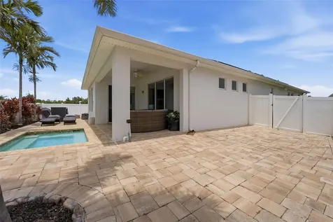 5518 Spanish Moss Cove Bradenton FL 34203
