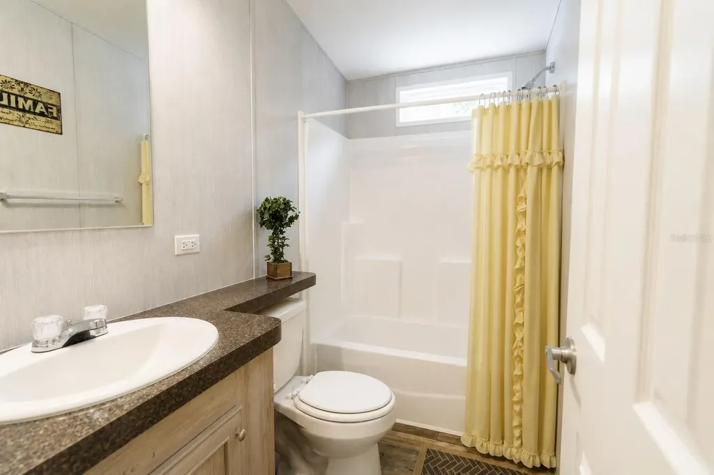 13215 NE 41st Street Silver Springs FL 34488